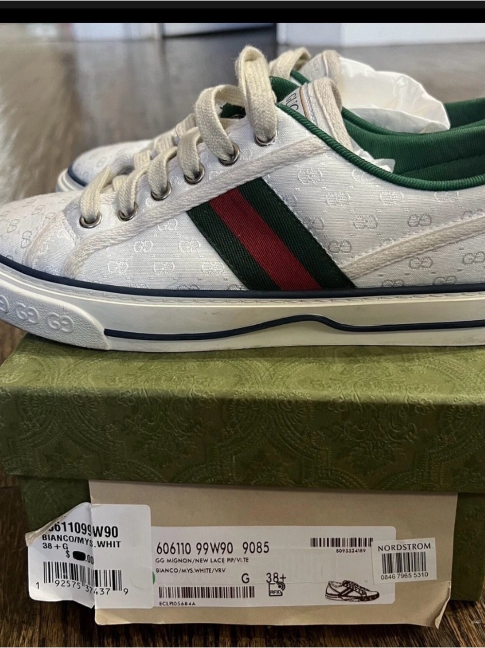 Gucci White Canvas Low-Top Sneaker with Green & Red Stripe